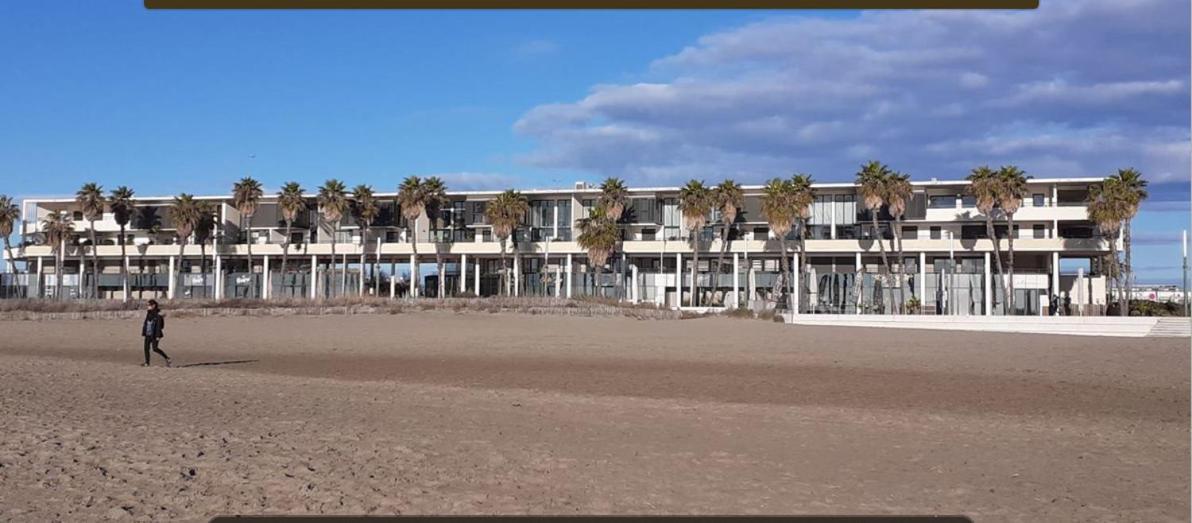 Port Cros Appartement Сет Екстериор снимка