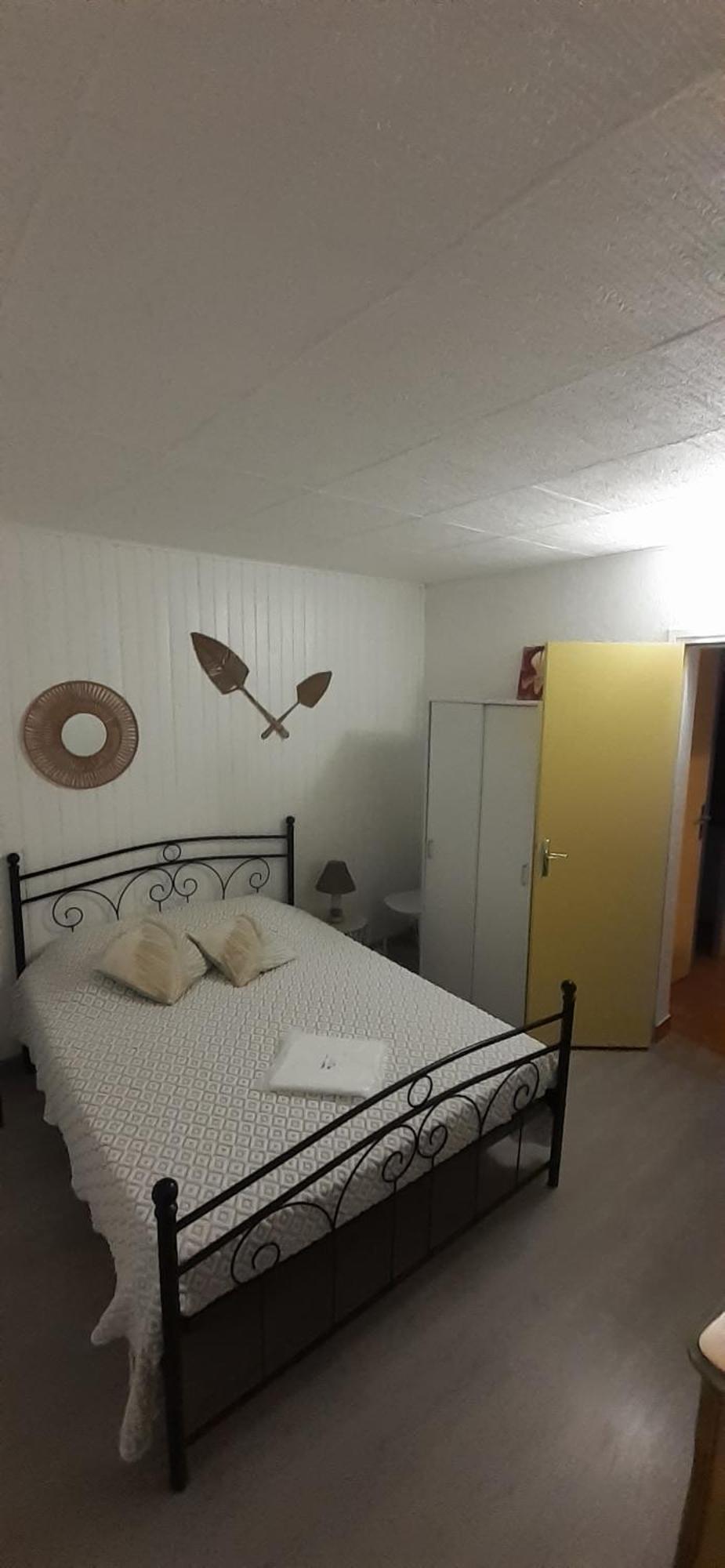 Port Cros Appartement Сет Екстериор снимка